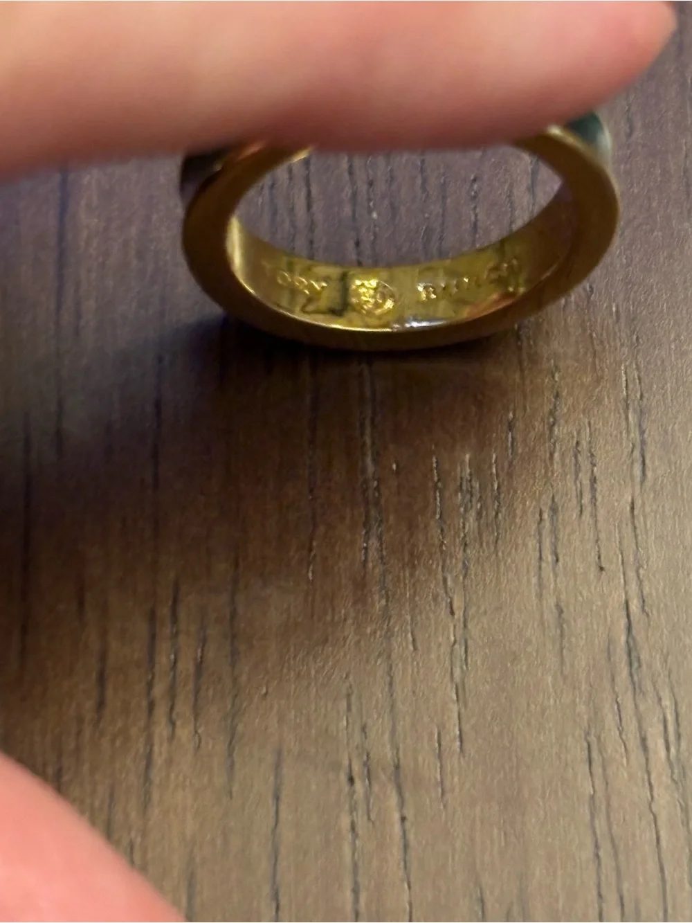 Gold-plated Green Enamel Logo Band Ring tory Burch brand new without tags size 6